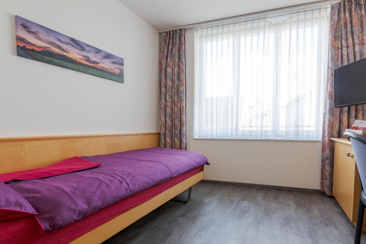 Hotel Rynach Reinach  Exteriér fotografie