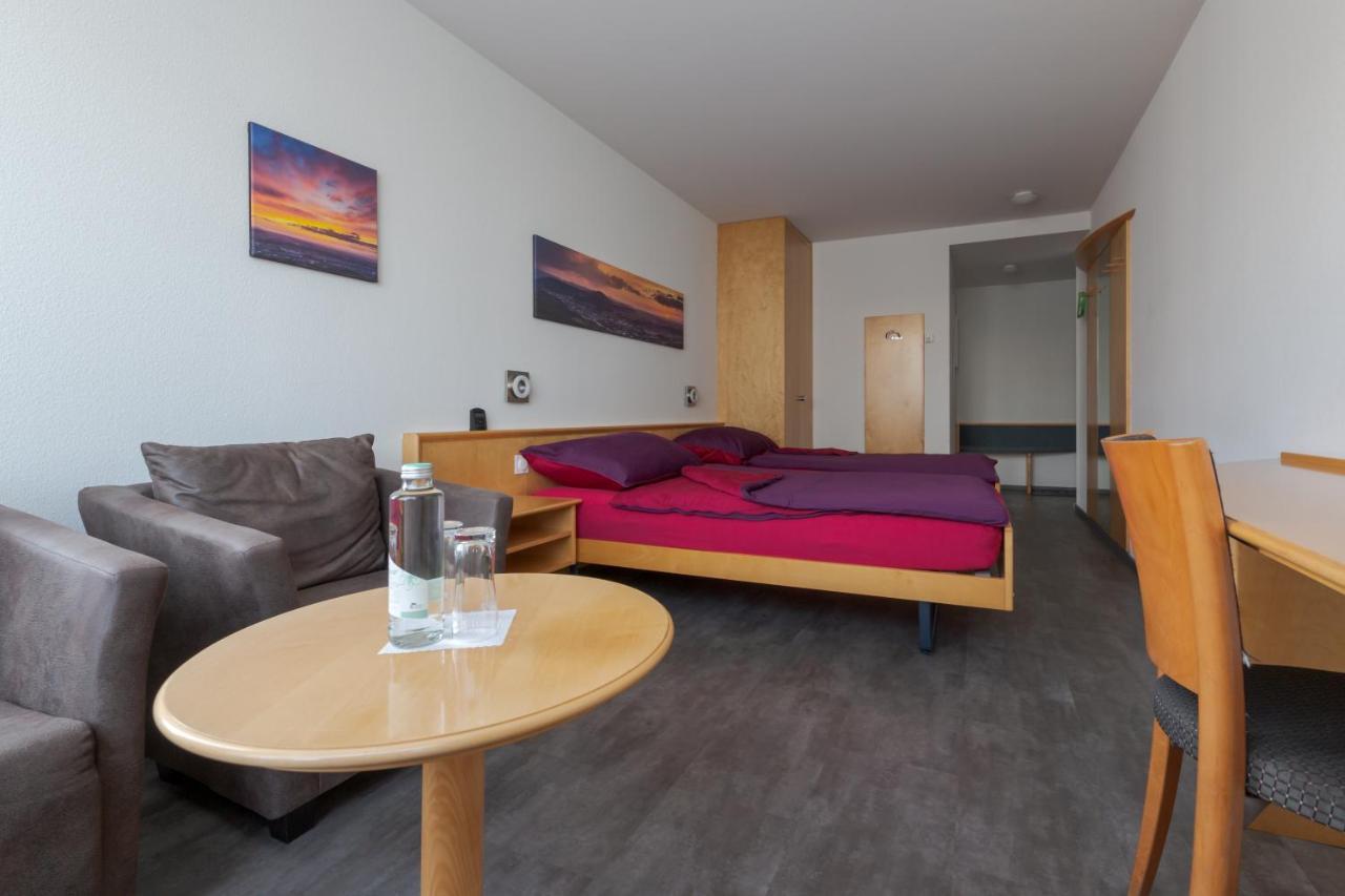 Hotel Rynach Reinach  Exteriér fotografie